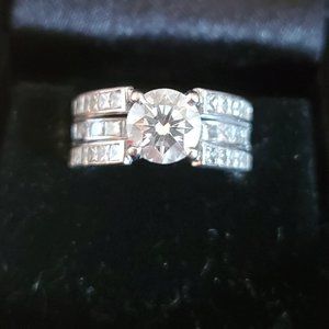 Beautiful Engagement Wedding Ring